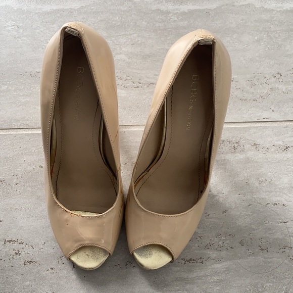 BCBG high heels 👠 cream colour shoes - Picture 4 of 4